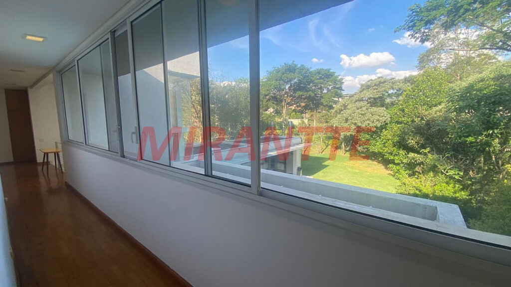 Sobrado de 900m² com 4 quartos em Alphaville