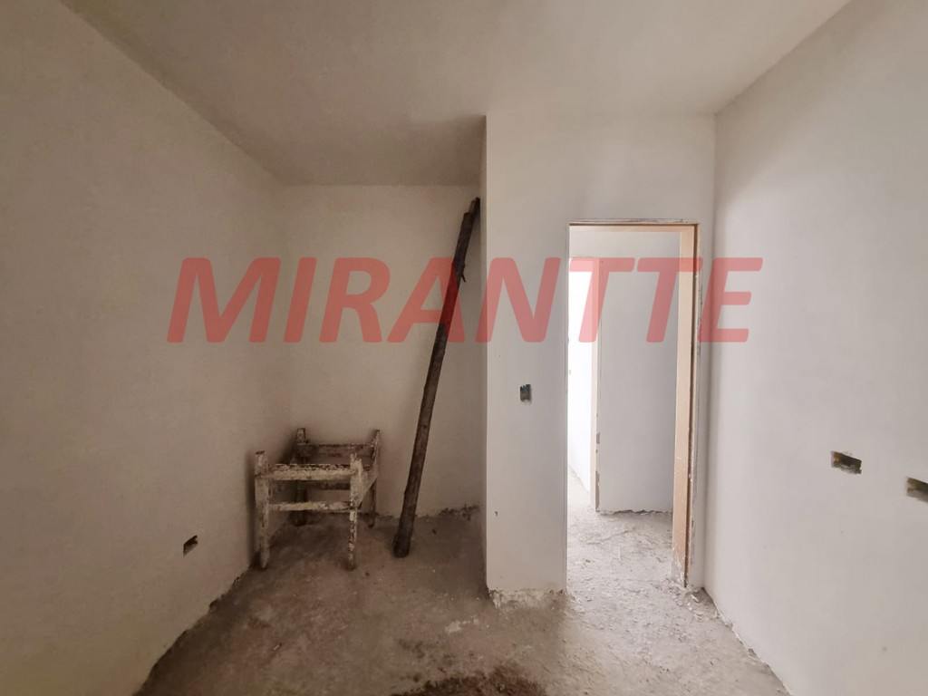 Apartamento de 37m² com 2 quartos em Tucuruvi