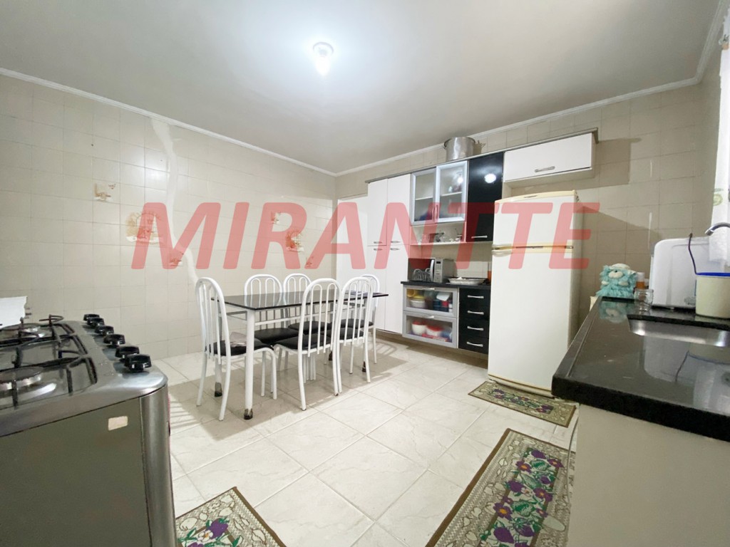 Casa terrea de 151m² com 4 quartos em Parque Edu Chaves