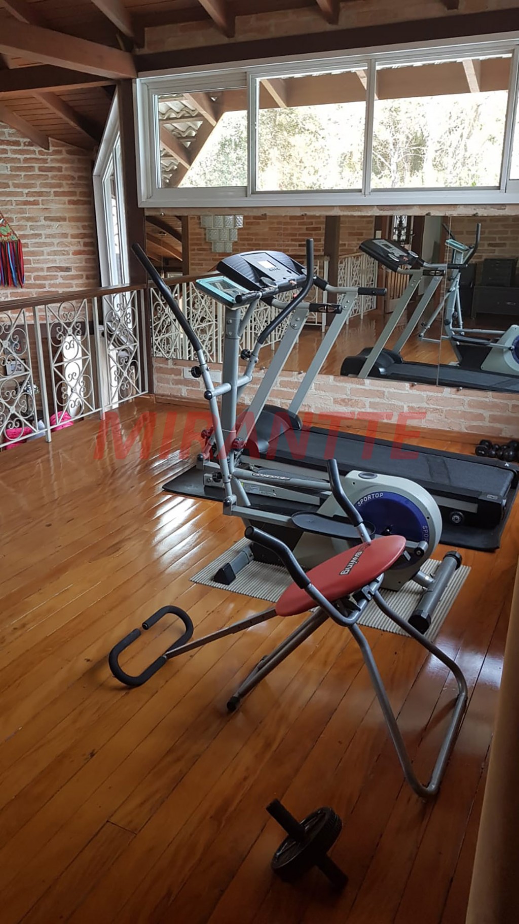 Sobrado de 280m² com 3 quartos em Serra da Cantareira