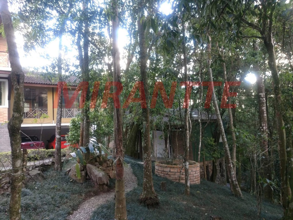 Sobrado de 280m² com 3 quartos em Serra da Cantareira