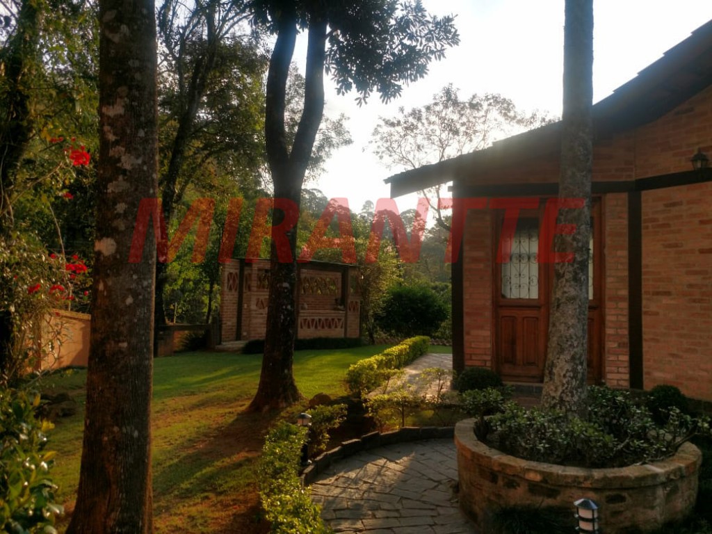 Sobrado de 280m² com 3 quartos em Serra da Cantareira