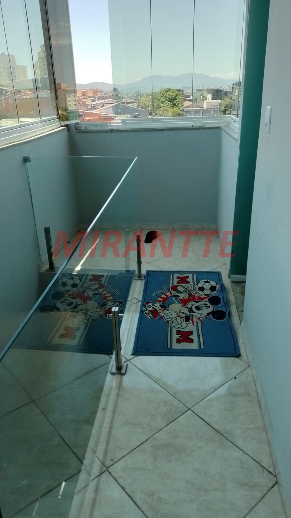 Sobrado de 106m² com 4 quartos em Parque Jandaia