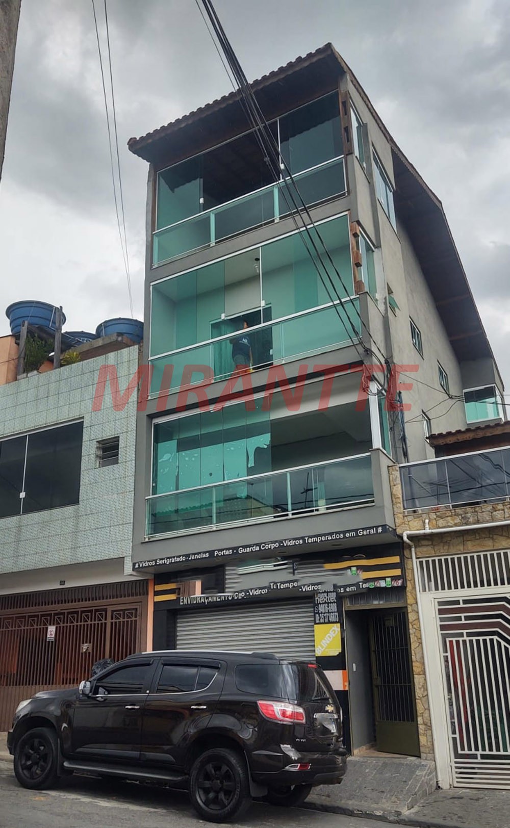 Sobrado de 106m² com 4 quartos em Parque Jandaia