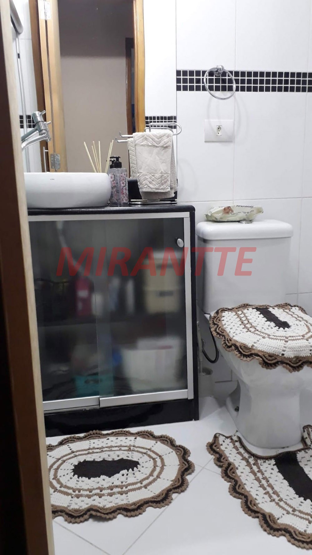 Apartamento com 2 quartos em Cocaia