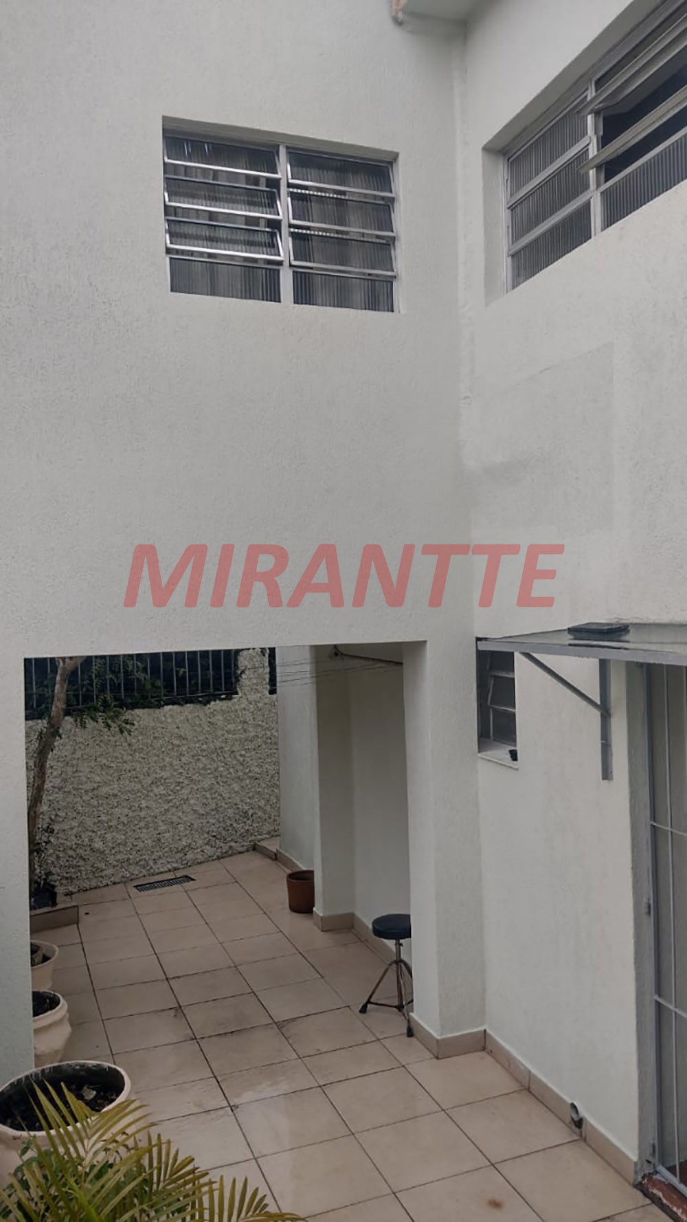 Sobrado de 190m² com 4 quartos em Jardim França