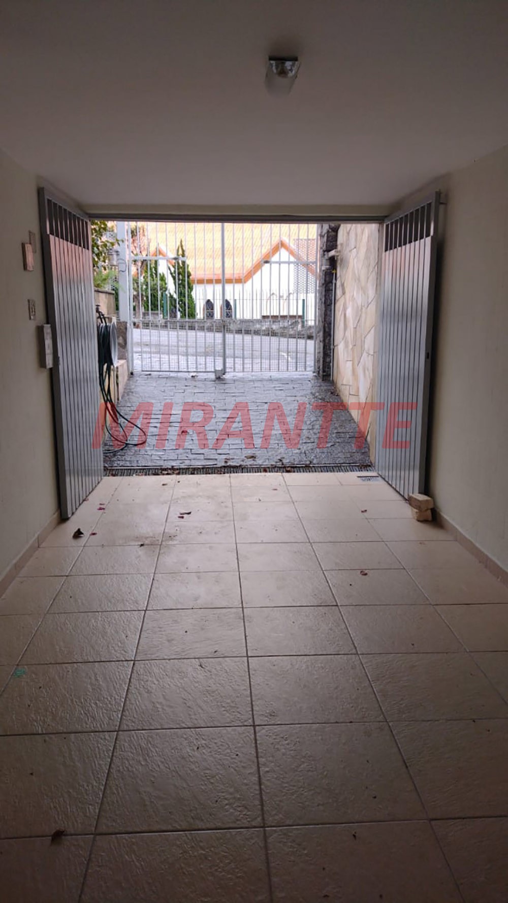 Sobrado de 190m² com 4 quartos em Jardim França