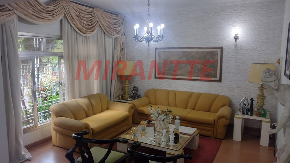 Sobrado de 190m² com 4 quartos em Jardim França