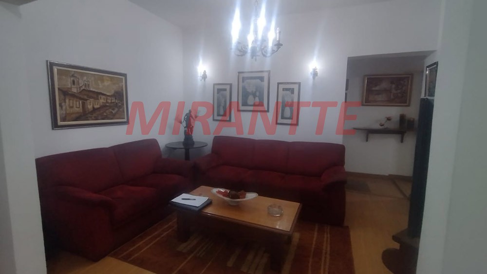 Sobrado de 190m² com 4 quartos em Jardim França