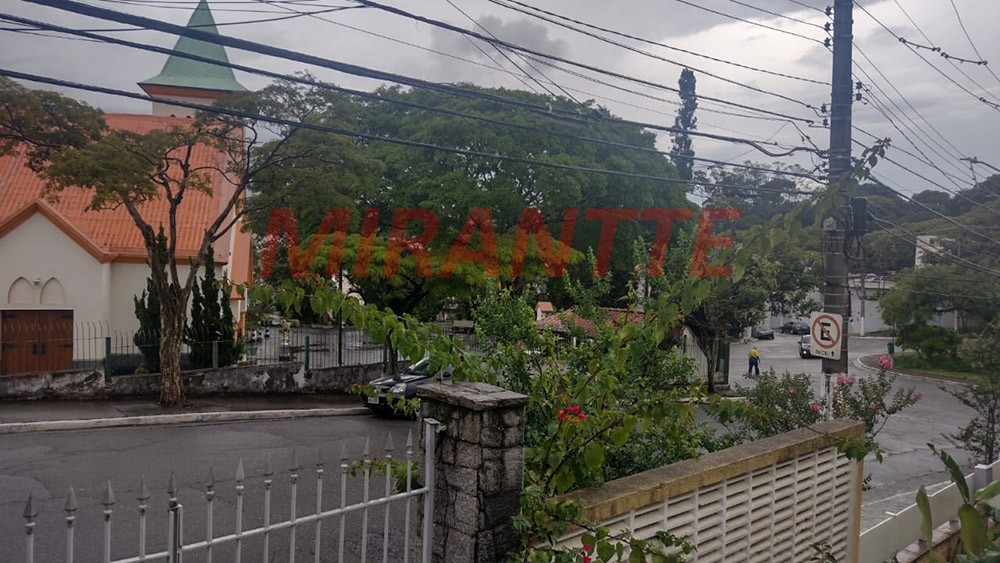 Sobrado de 190m² com 4 quartos em Jardim França