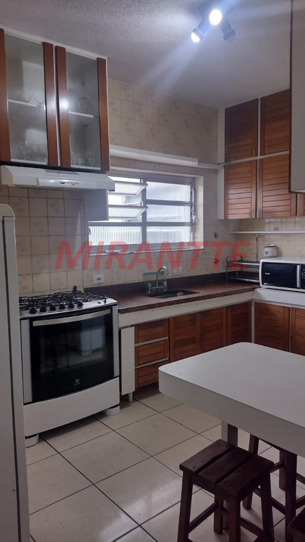 Sobrado de 190m² com 4 quartos em Jardim França