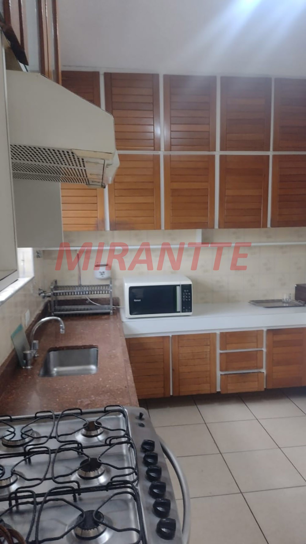 Sobrado de 190m² com 4 quartos em Jardim França