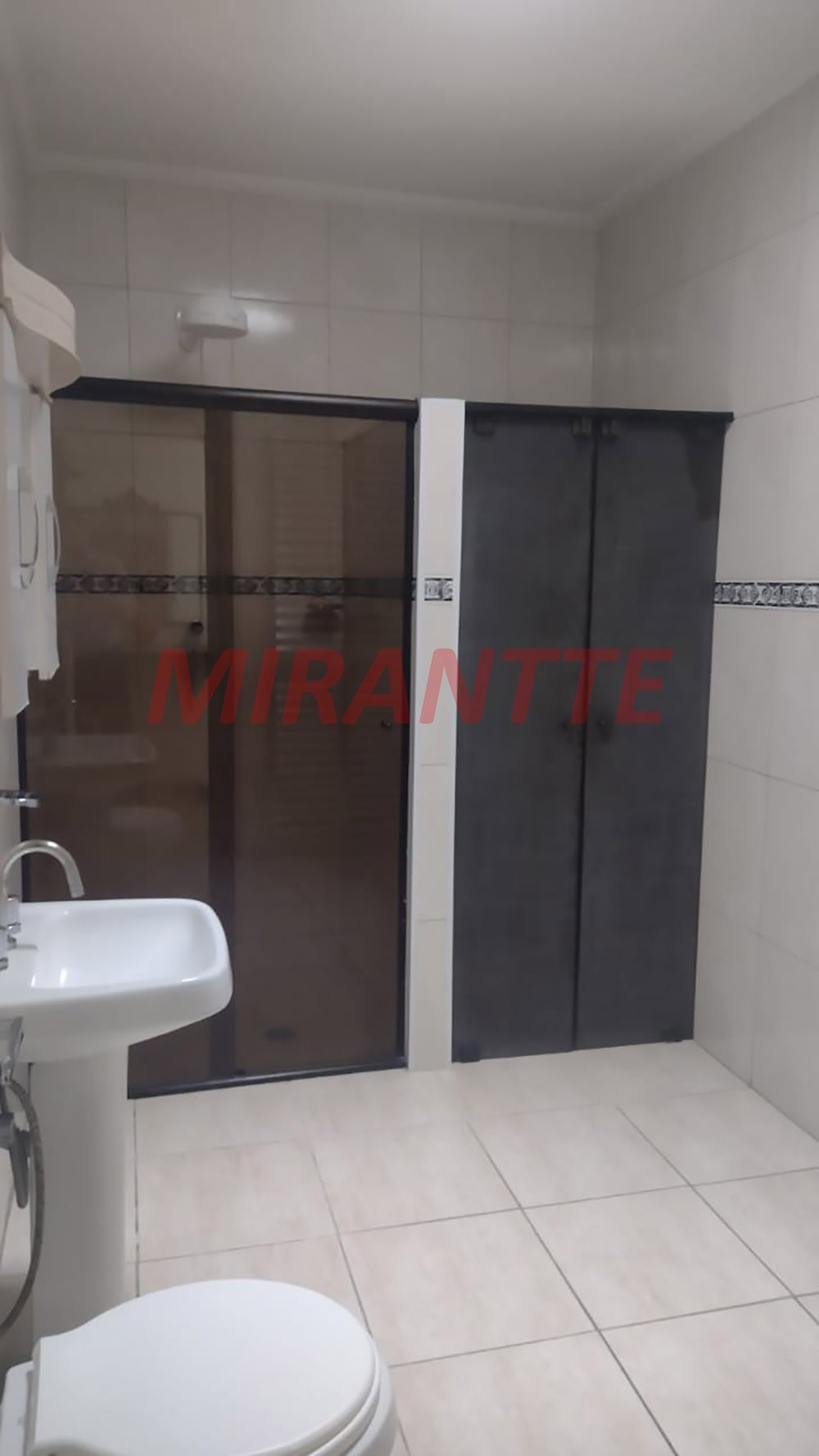 Sobrado de 190m² com 4 quartos em Jardim França