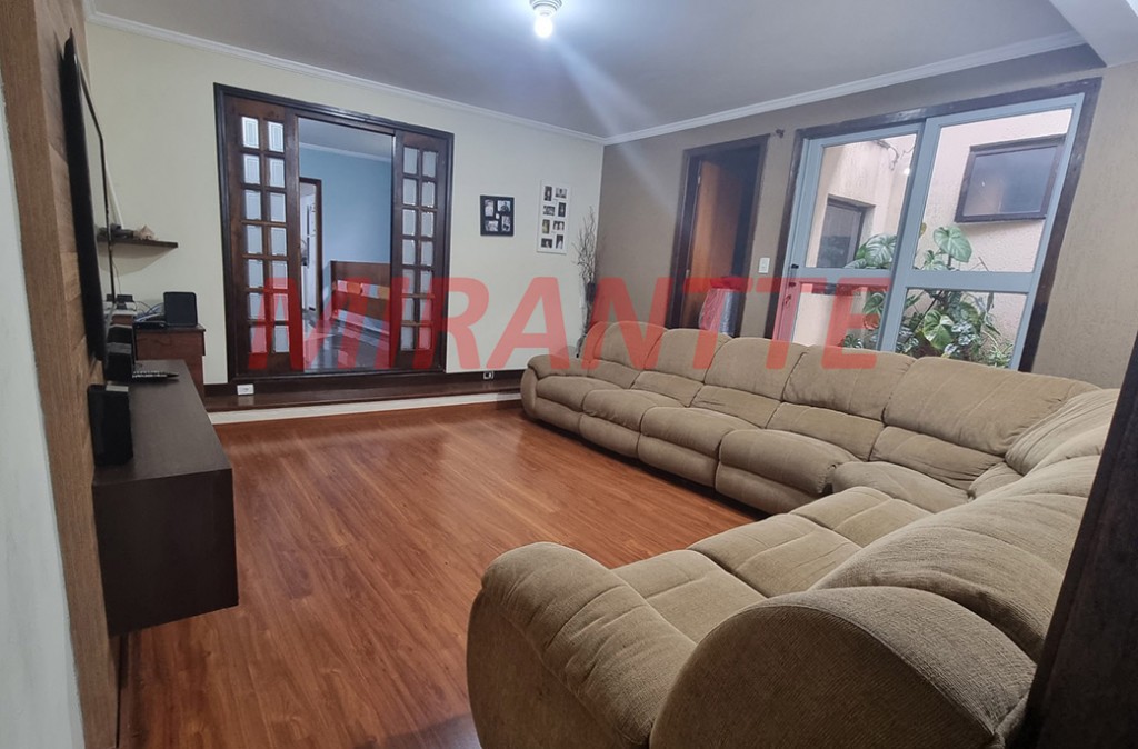 Sobrado de 280m² com 3 quartos em Vila Rosa