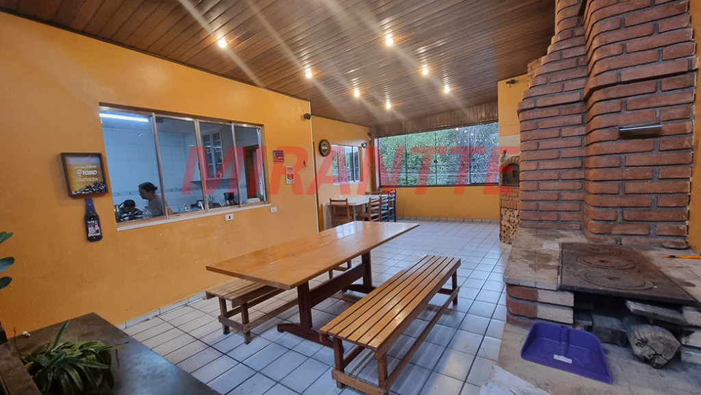 Sobrado de 280m² com 3 quartos em Vila Rosa