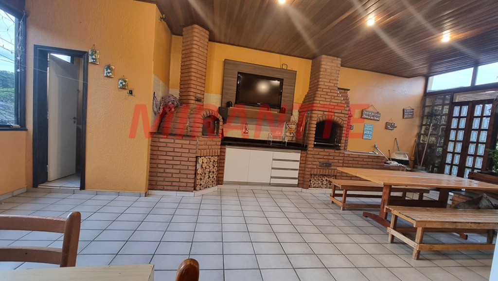 Sobrado de 280m² com 3 quartos em Vila Rosa