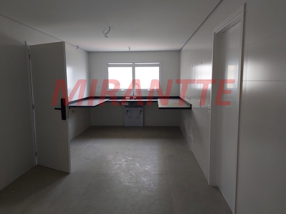 Apartamento de 255m² com 4 quartos em Santana