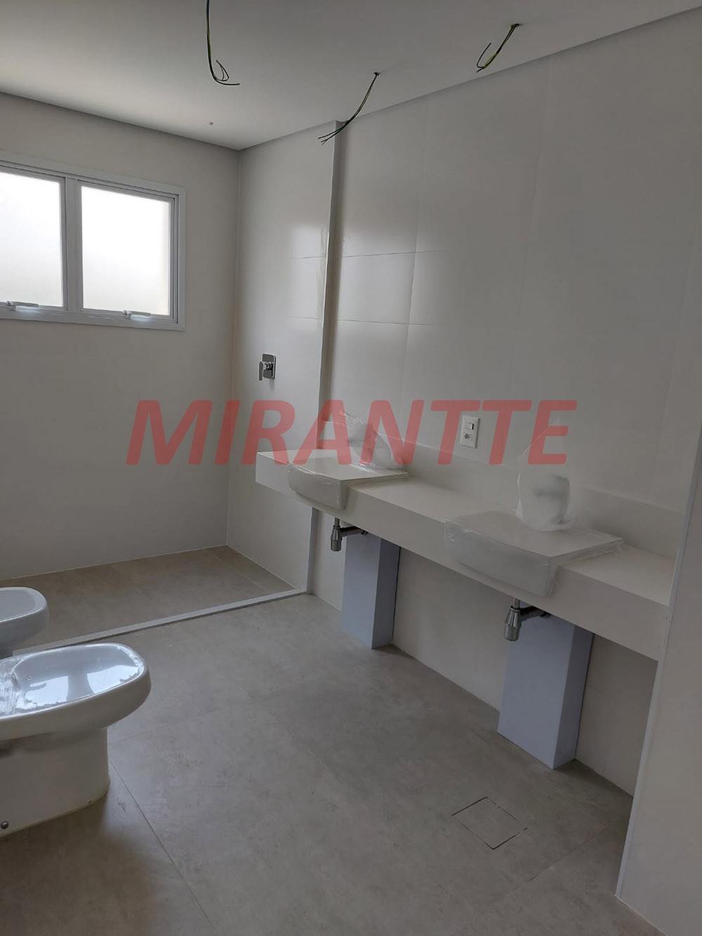 Apartamento de 255m² com 4 quartos em Santana