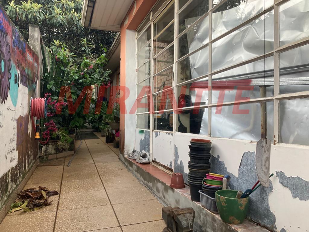 Sobrado com 2 quartos em Imirim