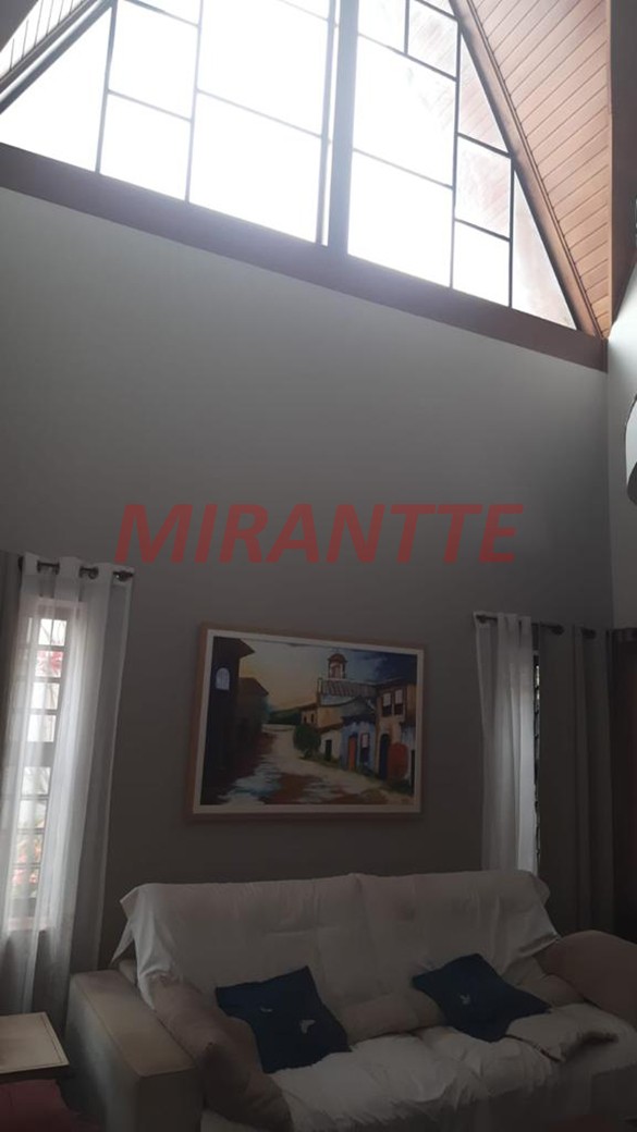 Sobrado de 200m² com 3 quartos em Anhanguera