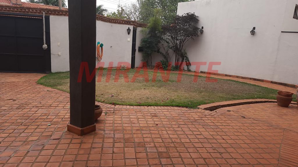 Sobrado de 200m² com 3 quartos em Anhanguera