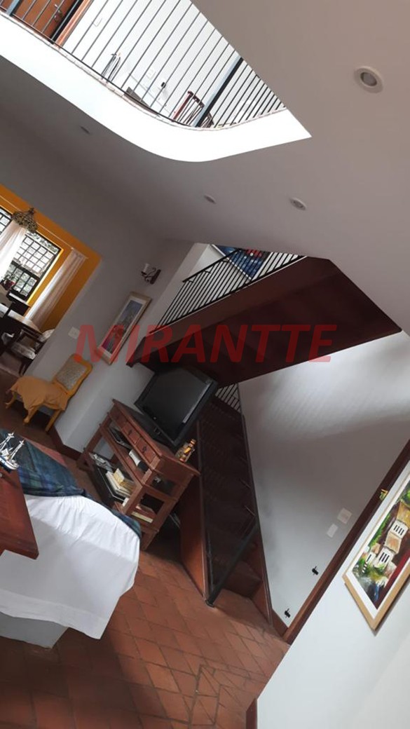 Sobrado de 200m² com 3 quartos em Anhanguera