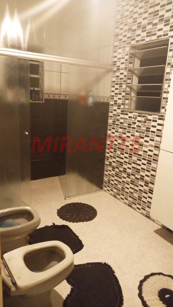 Sobrado de 160m² com 3 quartos em Jardim Flor da Montanha
