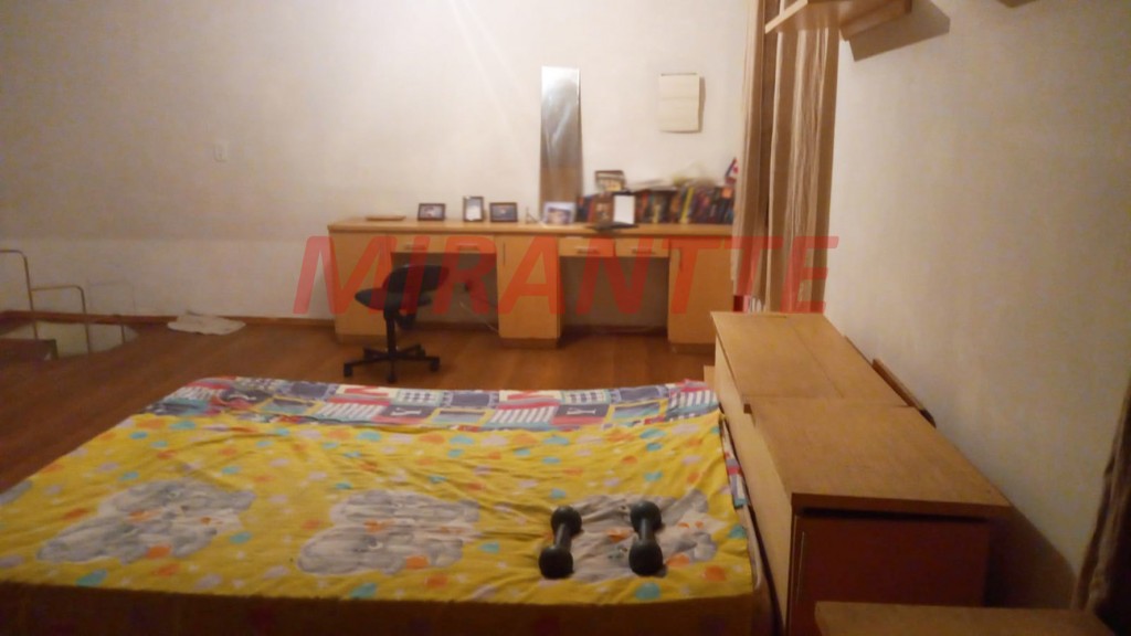 Sobrado de 160m² com 3 quartos em Jardim Flor da Montanha