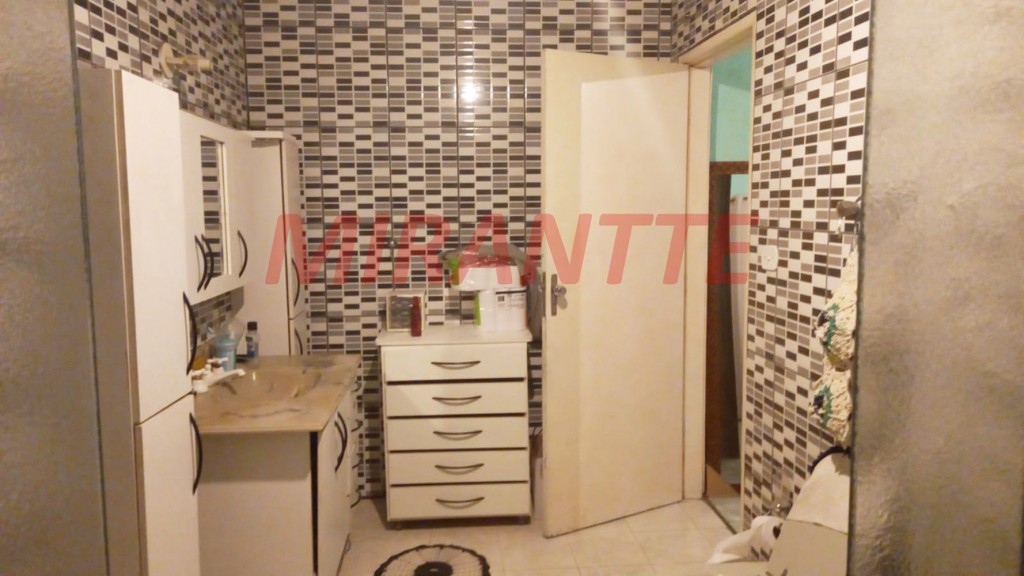 Sobrado de 160m² com 3 quartos em Jardim Flor da Montanha