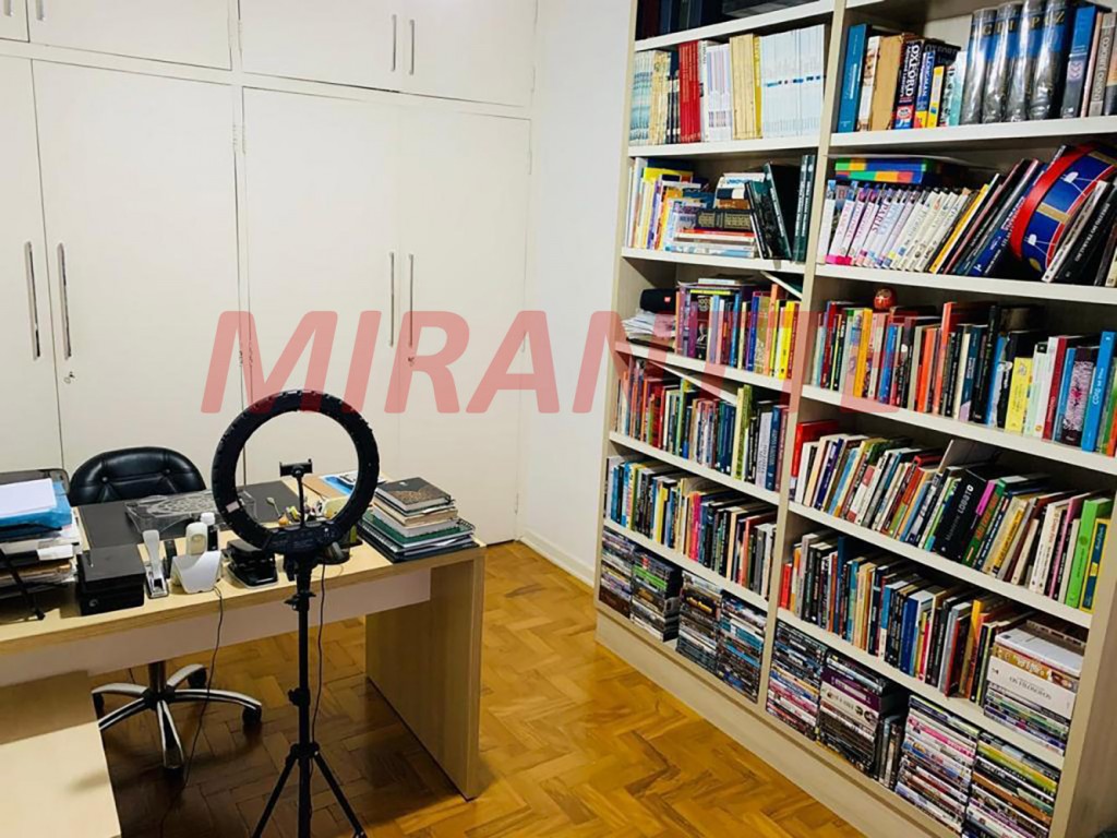Apartamento de 110m² com 3 quartos em Centro
