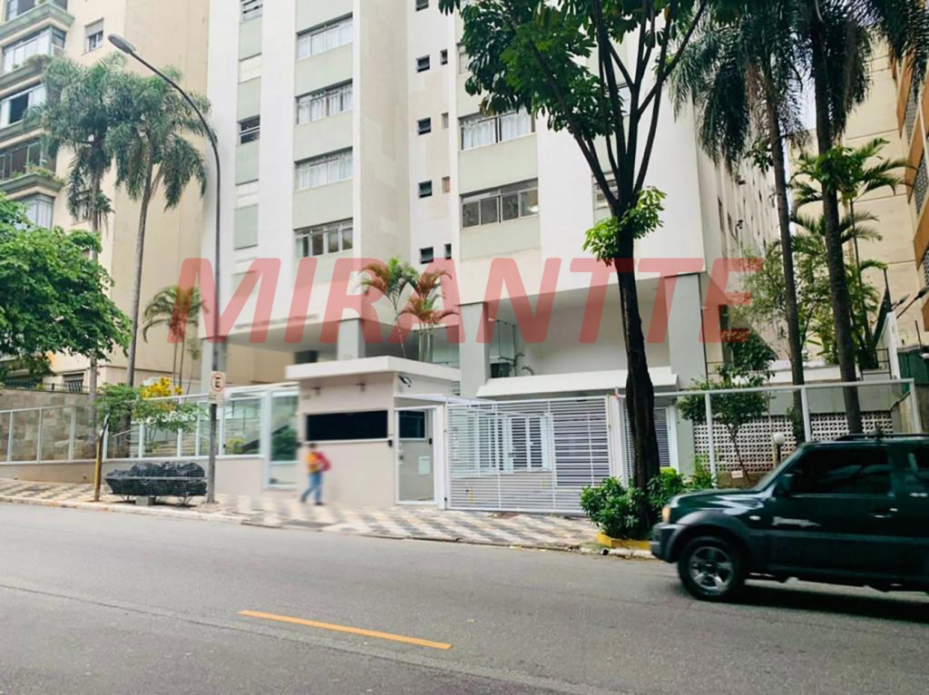 Apartamento de 110m² com 3 quartos em Centro