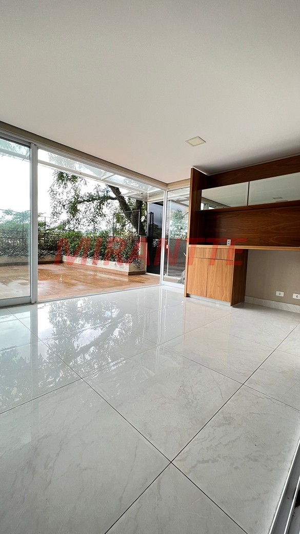 Apartamento de 270m² com 3 quartos em Jardim Floresta
