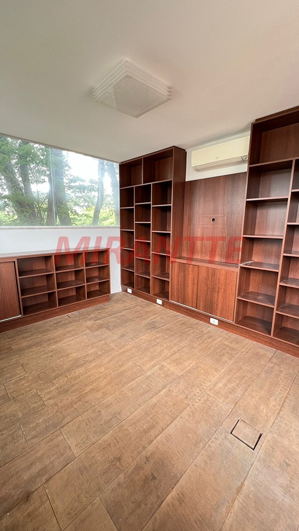 Apartamento de 270m² com 3 quartos em Jardim Floresta