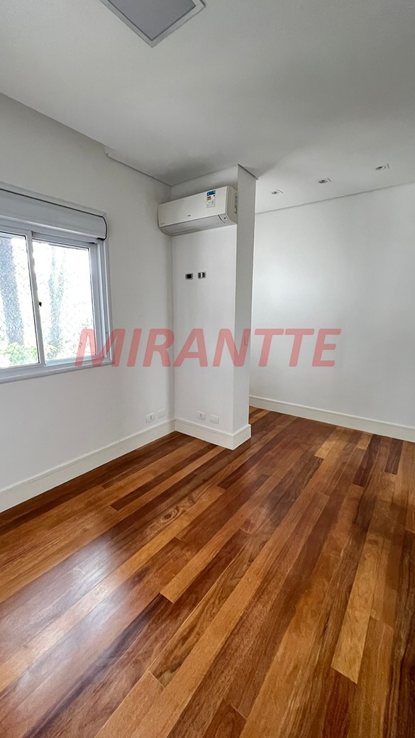 Apartamento de 270m² com 3 quartos em Jardim Floresta