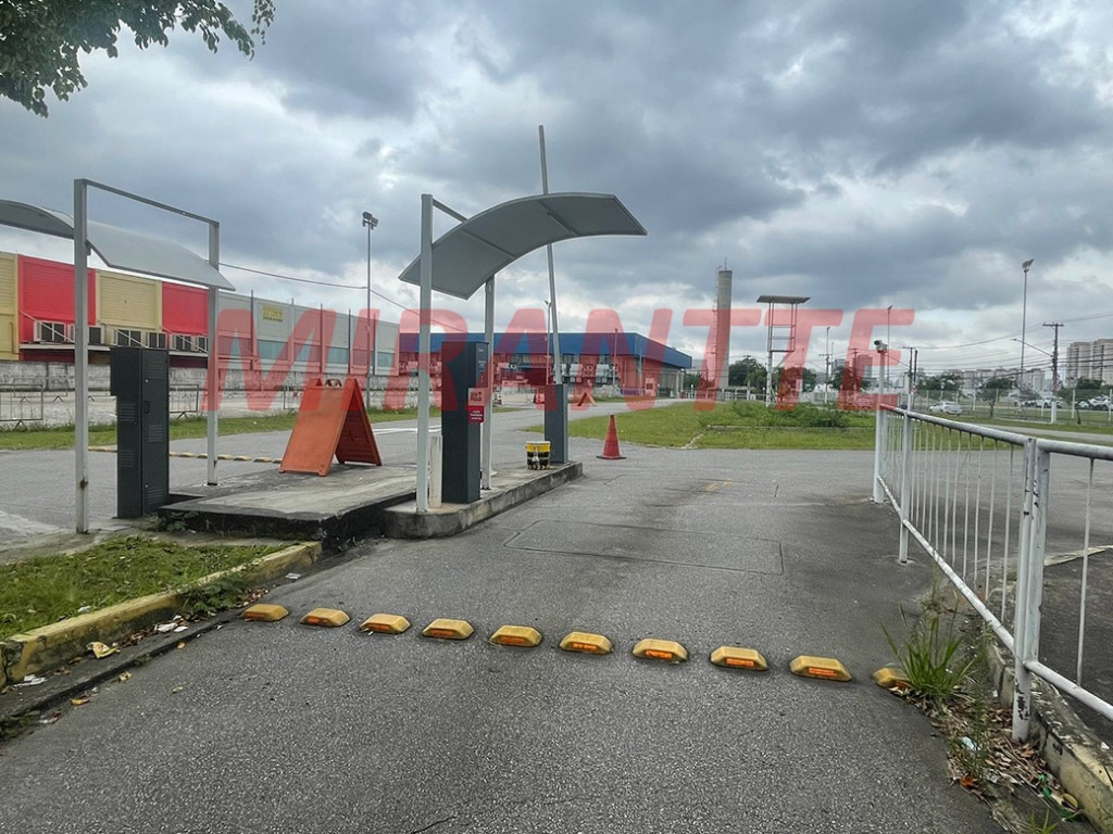 Terreno de 1850m² em Carandiru