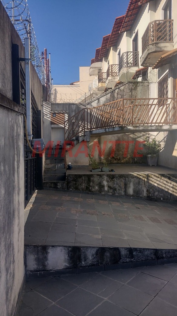 Sobrado de 121m² com 2 quartos em Jardim Peri