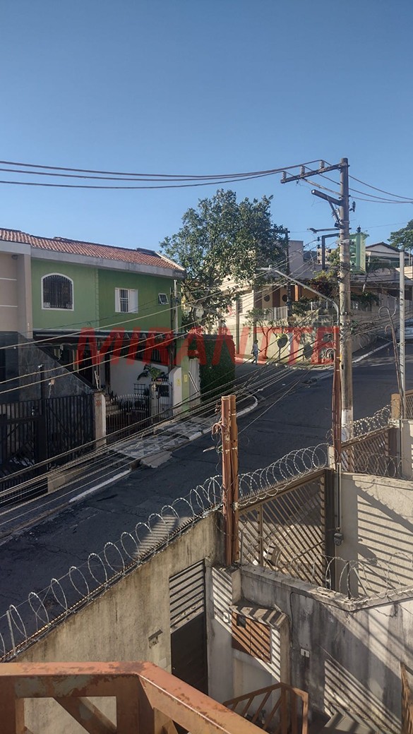 Sobrado de 121m² com 2 quartos em Jardim Peri