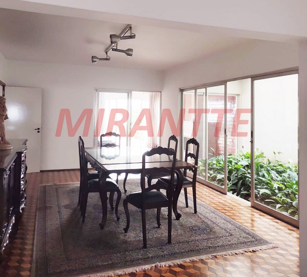 Sobrado de 538m² com 7 quartos em Vila Nova Conceição