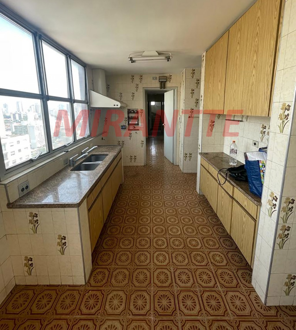 Apartamento de 165m² com 3 quartos em Perdizes