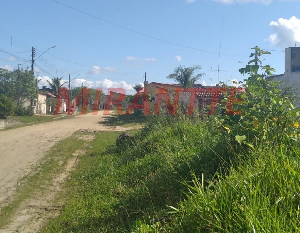 Terreno de 168m² em Centro
