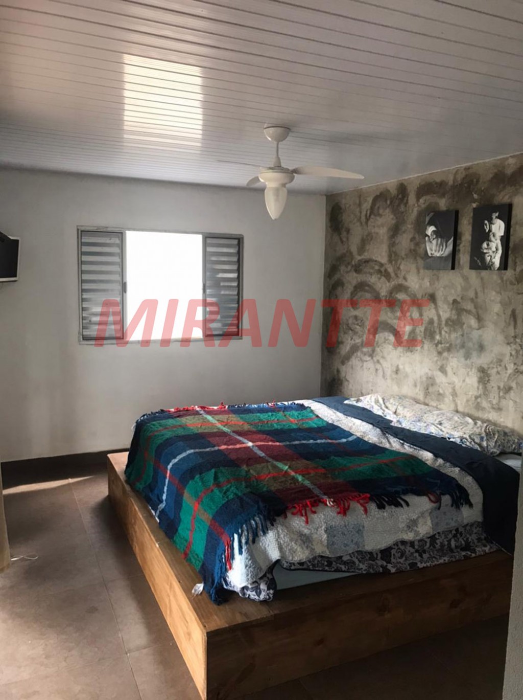 Sobrado de 250m² com 2 quartos em Jardim São Gonçalo