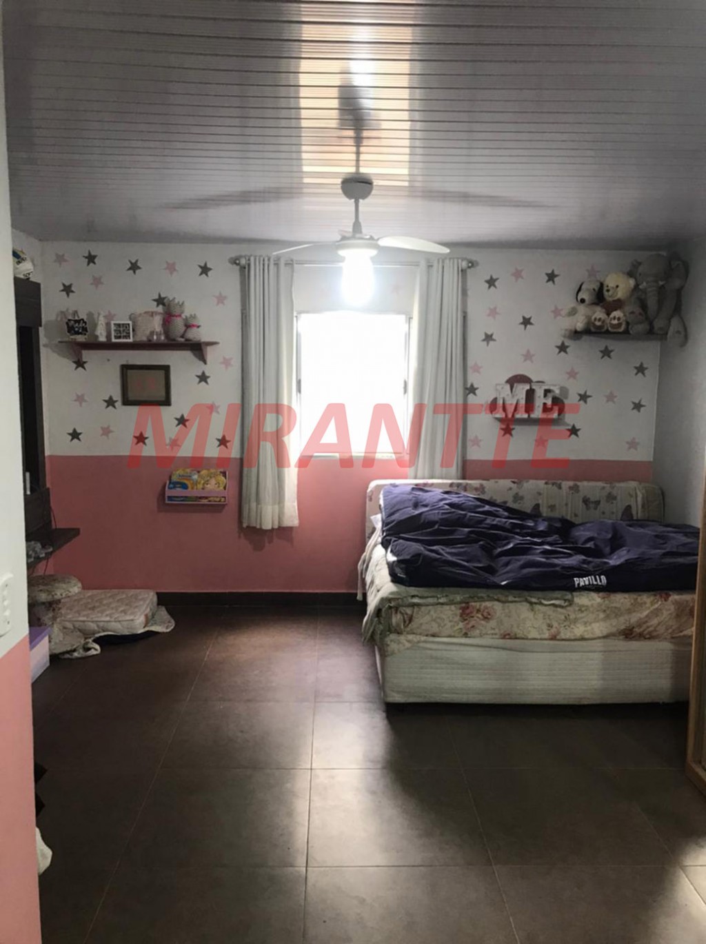 Sobrado de 250m² com 2 quartos em Jardim São Gonçalo
