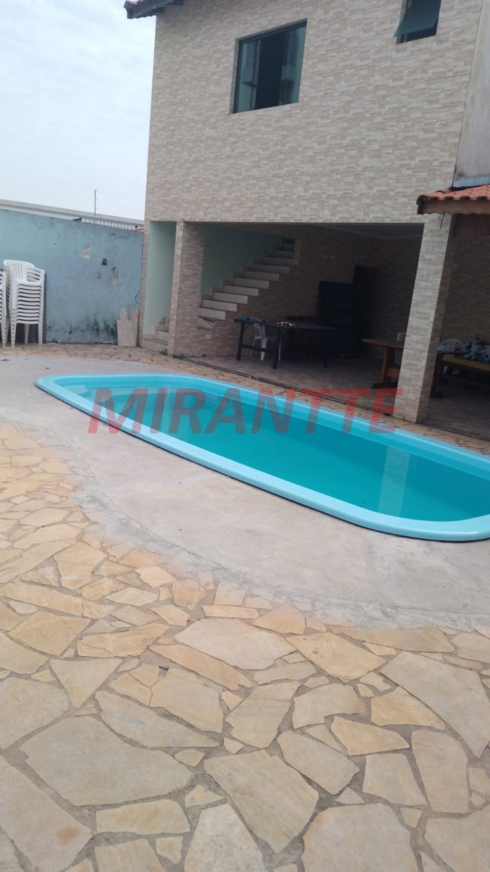 Casa terrea com 4 quartos em Vila Romero