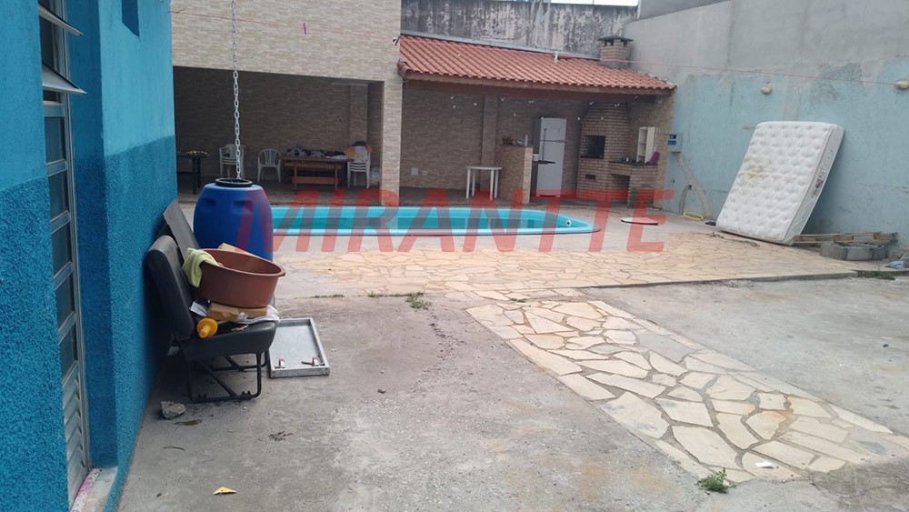 Casa terrea com 4 quartos em Vila Romero