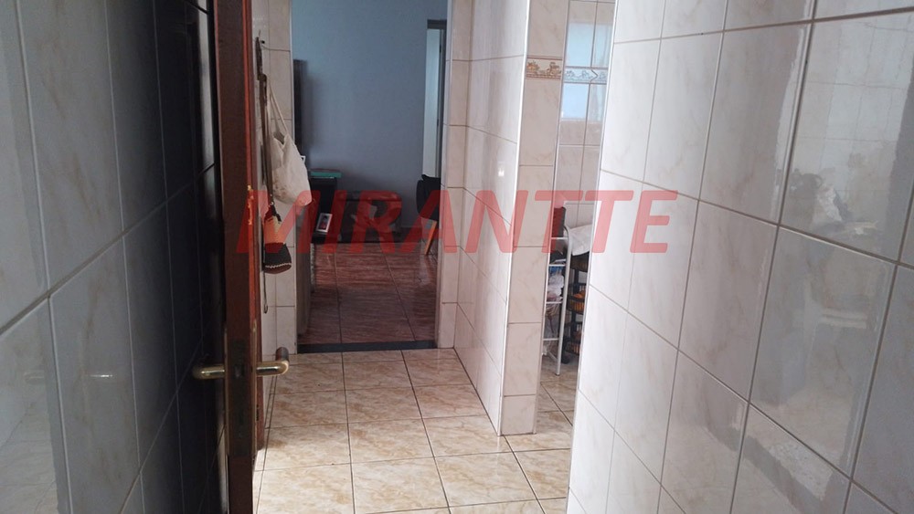 Casa terrea com 4 quartos em Vila Romero