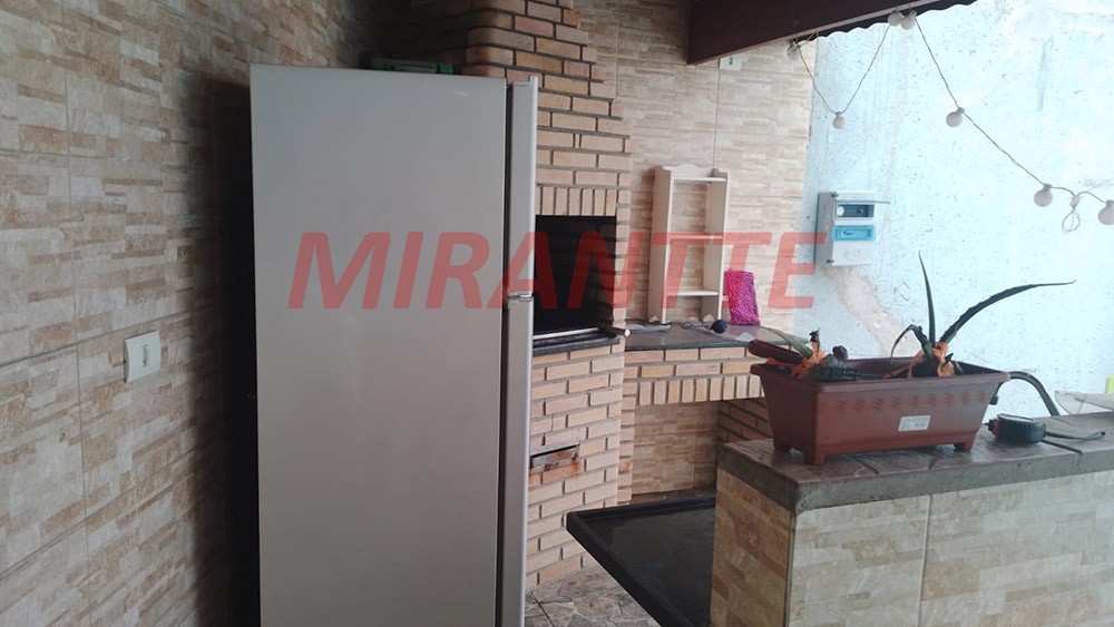 Casa terrea com 4 quartos em Vila Romero