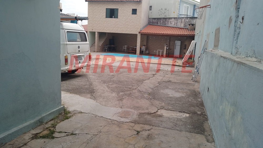 Casa terrea com 4 quartos em Vila Romero