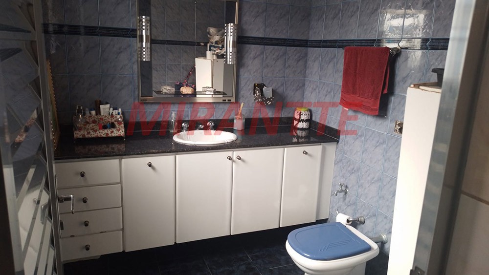Casa terrea com 4 quartos em Vila Romero