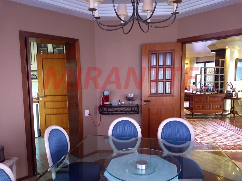 Apartamento com 4 quartos em Alto de Pinheiros