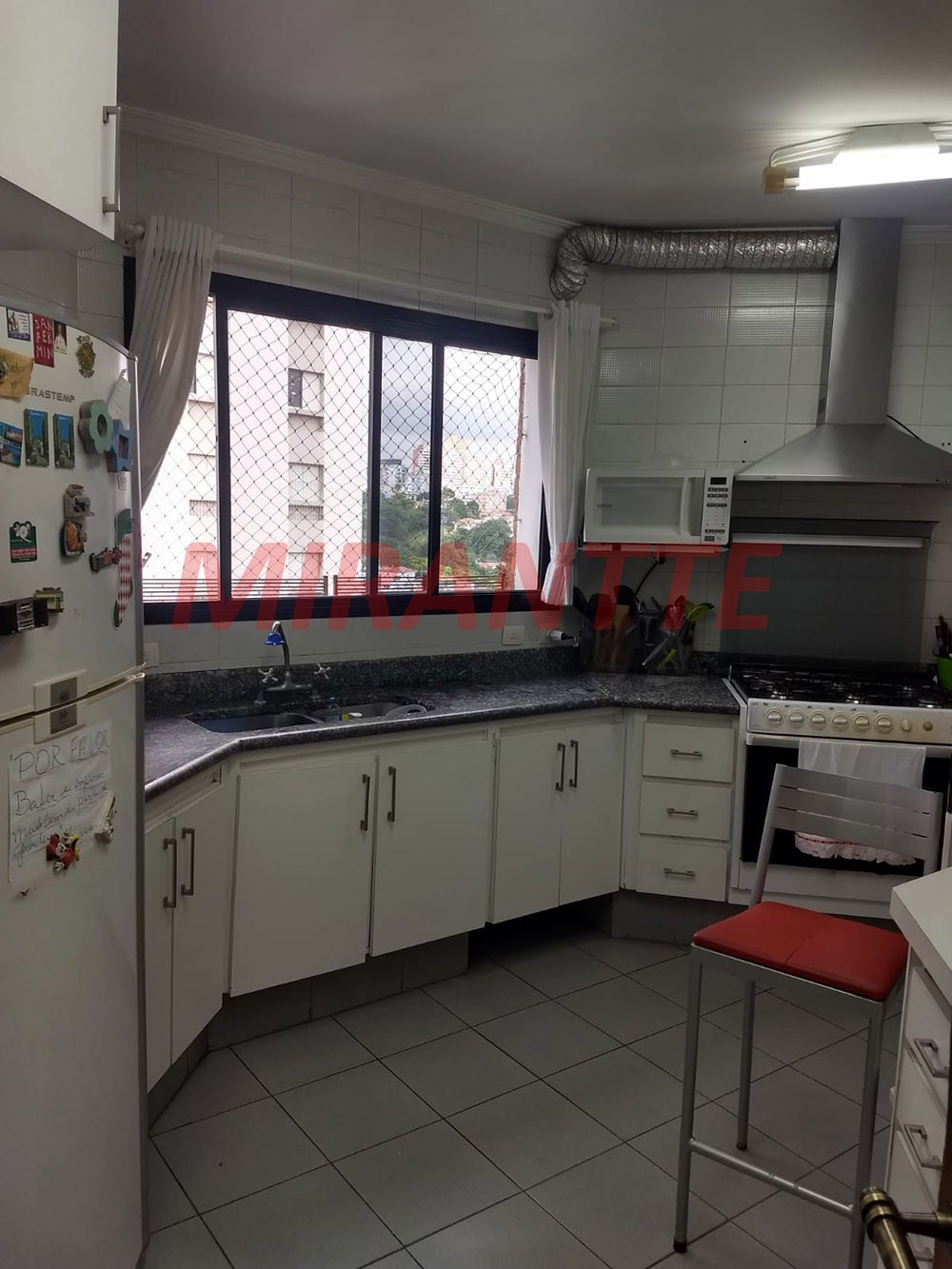 Apartamento com 4 quartos em Alto de Pinheiros